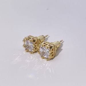 Pendientes de Botón de Circonita Blanca con Corte Princesa Geométrico Clásico de Tianyu Gems, con Engaste de Ocho Puntas, Latón Chapado en Oro para Mujer - Product Image 3