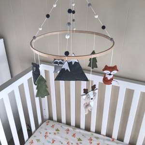 Jouet musical montessori pour enfants de style boho, mobile de berceau en forme de <span class=keywords><strong>dauphin</strong></span>, fait à la main, pour nouveau-né, chambre d'enfant - Product Image 6