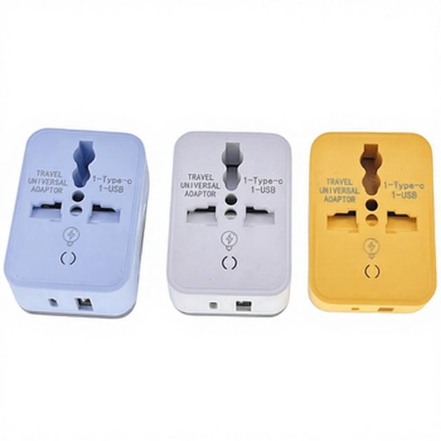 Universal Switching Power Adapter Multi Function All in One Uk Us Eu Charging Plug with Usb c Charger Ports