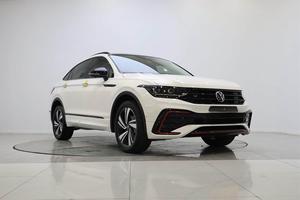Volkswagen <span class=keywords><strong>Tiguan</strong></span> X 330TSI DSG 2WD <span class=keywords><strong>2023</strong></span>, SUV de Gasolina, Automático, Turbo, Asientos de Cuero, R17, Autos Usados en Venta - Product Image 3