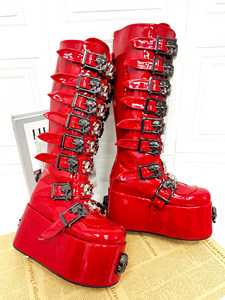 Bottines à plateforme en cuir verni rouge pour femmes, boucle en forme de crâne, style gothique punk, semelle épaisse, mi-mollet, chaussures de soirée - Product Image 6