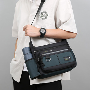 Sac messager pour homme Melylek, grande capacité, sac bandoulière en tissu Oxford avec poche pour bouteille d'eau, durable, usage quotidien - Product Image 1