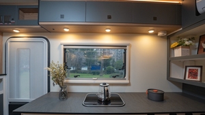 Changan Rv Camper Home Trailer, <span class=keywords><strong>camping</strong></span>-<span class=keywords><strong>car</strong></span> d'occasion haute performance, <span class=keywords><strong>camping</strong></span>-<span class=keywords><strong>car</strong></span> <span class=keywords><strong>chinois</strong></span>, blanc, 6 places, transmission intégrale/4 roues motrices, aluminium, essence, 140 km/h - Product Image 5