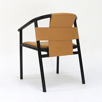 Chaise de salle à manger en bois de style mid-century avec accoudoirs incurvés en cuir PU, cadre laqué noir, siège pour la maison ou le restaurant