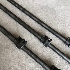MARCH Precision - Barra Telescópica de Fibra de Carbono de 1.6m con Deslizamiento Suave para Detector de Metales, Ajustable en Longitud, Directo de Fábrica - Product Image 2