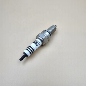 Bujía de Iridio de Alta Calidad para Motocicleta CPR6EA-9 para Modelos <span class=keywords><strong>CBR</strong></span> - Product Image 2