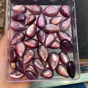 อัญมณี lepidolite สีม่วงธรรมชาติที่มีคุณภาพสูงทำเครื่องประดับขนาดผสมและรูปร่างมาก Cabochon ต่อกรัม - Product Image 3