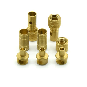 Inserts filetés en laiton sur mesure Dongchan M3 M4 M5, pièces usinées moletées de précision pour assemblage métallique - Product Image 1