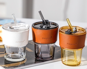 Venta al por Mayor de Tazas de Vidrio para Agua y Café de 420 ml con Tapa y Pajita, para Hogar y Oficina, para Leche, Té, Regalo, con Logotipo Personalizado en Funda de Cuero - Product Image 2