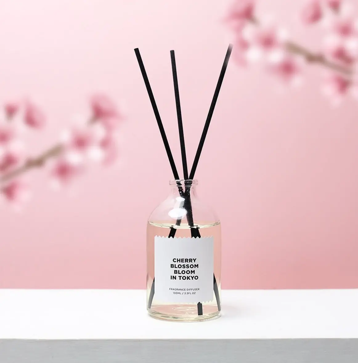OEM New 50ml home Cute flower perfume fragrance oil Reed Diffuser set with sticks for presents gifts