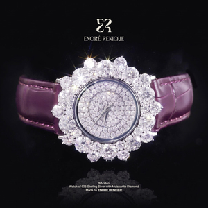 Reloj de Cuarzo Impermeable con Cristales de Zafiro y Plata de Ley 925, Diseño Sunburst con Incrustaciones Completas de Moissanita VVS para Mujer - Product Image 1