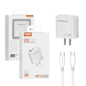 Chargeur de voiture double port USB-C PD et USB-A QC3.0 67W en matériau GaN, charge ultra-rapide pour téléphones Android - Product Image 1