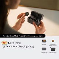 Microfono Wireless Mic Mini (2 TX + 1 RX + Custodia di Ricarica) con Cancellazione del Rumore e Limitazione Automatica per Vlog e Streaming