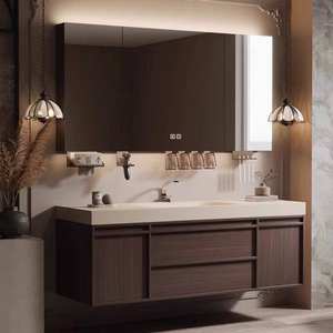 Miroir éclairé anti-buée intégré dans un meuble de salle de bain de style ancien avec grand lavabo - Product Image 4