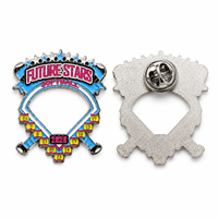 Pins de collection personnalisés en émail souple pour softball, avec logo d'équipe personnalisé, badge en métal plaqué argent, design découpé, moderne et traditionnel