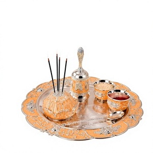 Ensemble de thali religieux plaqué argent avec deux tasses et couvercle, plateau circulaire en métal pour usage cérémoniel, design durable - Product Image 1