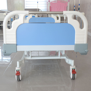 Lit d'hôpital médical manuel Careland à 3 manivelles, trois fonctions, pour soins intensifs, avec matelas, poteau porte-perfusion et table repas - Offre Spéciale - Product Image 5