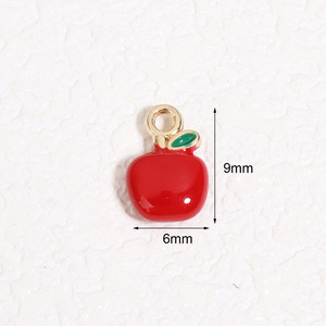 โลหะผสมแบนแอปเปิ้ลสีแดงสีเขียวที่มีสีสันผลไม้ตกแต่งเสน่ห์เสน่ห์สำหรับการทำเครื่องประดับงานฝีมือ DIY กลับไปโรงเรียน - Product Image 3