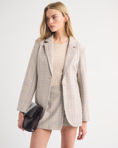 เสื้อโค้ทผ้ากำมะหยี่ LEDUO รุ่น Versatile Gold Center Button กระดุมเดี่ยว แต่งกระดุมกลางสีทอง พร้อมกระเป๋าด้านในสำหรับผู้หญิง - Product Image 3