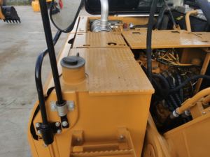 Excavatrice sur chenilles d'occasion certifiée CE Caterpillar CAT315D, excavatrice CAT315D de 15 tonnes avec accessoire tarière - Product Image 6