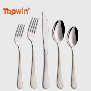 Hermoso Juego de Cubiertos de Acero Inoxidable de Color para Restaurante, Incluye Cuchara, Tenedor y Cuchillo Plateados para Bodas y Fiestas - Product Image 1