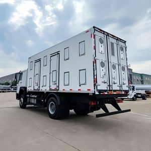 Camión de Transporte de Pollitos Howo 4x2 con Caja Aislada y Refrigerador, Diésel - Product Image 4