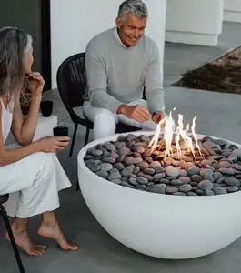 Diseño moderno Mini jardín patio hormigón cemento Gas Fire Pit con función de mesa