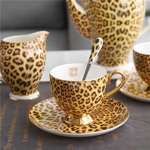 Juego de porcelana de hueso de leopardo de lujo ligero, Beastial platillo de taza de café, plato de Mantel occidental, plato, cuchillo, tenedor, cuchara para el té de la tarde - Product Image 2