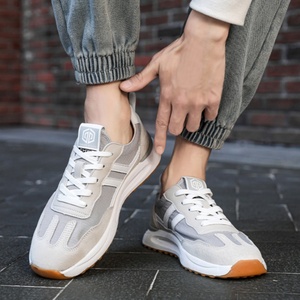 Nuevo estilo de zapatillas deportivas transpirables para hombre, zapatillas casuales para correr, zapatillas modernas estilo papá para jóvenes, zapatillas versátiles para hombre - Product Image 4