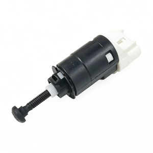 Reversing Light <b>Switch</b> 8200276361 <b>12V</b> Rear Car Use - Product Image 2