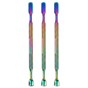 TEEJAY Magnifique pousse-cuticules double tête multicolore, accessoires pour salon de manucure, pousse-cuticules russe disponible - Product Image 1
