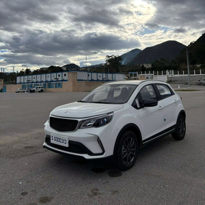 Livan X3 Pro MT Manual Transmission SUV for Business Use New Cars R16 Gas/Petrol Left Steering <b>Metal</b> Roof Rack Rear Camera - Product Image 2