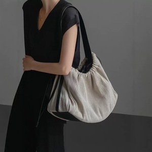 New Arrival Ins Style Minimalist <b>Canvas</b> Tote <b>Bag</b>, Lightweight <b>Large</b> Capacity Travel <b>Bag</b>, Casual Single-Shoulder Crossbody - Product Image 4