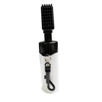 Brosse de nettoyage de clubs de golf personnalisée en gros avec réservoir d'eau intégré, brosse de nettoyage à pulvérisation d'eau pour le golf