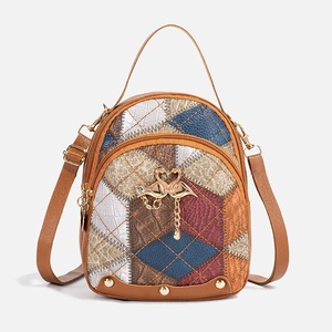 Nueva llegada de la moda de las mujeres acolchadas bordadas doble <span class=keywords><strong>E</strong></span> Casual PU mochila Color a juego todas las estaciones bolsa de mensajero compacta - Product Image 5