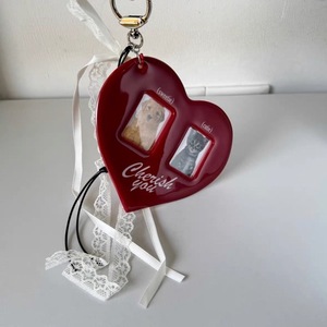 Heart-Shaped <b>Photo</b> <b>Keychain</b> Red Plastic Resin Charm With Lace Ribbon For Bag And Keyring - Product Image 2