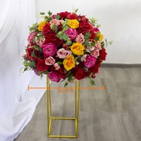 Großhandel Realistische Seiden-Kunstblumen Rosen-Girlande Rosa Rot Hochzeit Weihnachten Ostern Deko-Zubehör Eingang Gang Auffahrt