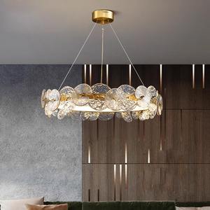 Lámpara colgante de cristal esmerilado circular moderna con anillo LED de candelabro redondo de concha de estilo Simple - Product Image 1