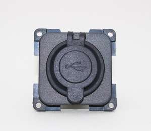 Módulo de Cargador de Doble Puerto USB CBE C-<span class=keywords><strong>Line</strong></span> de 12v para Autocaravana, Caravana, Casa Rodante - Product Image 3