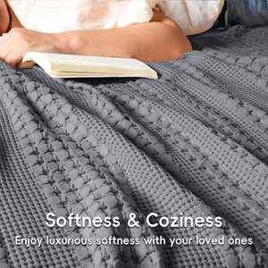 Manta gris <span class=keywords><strong>de</strong></span> fibra <span class=keywords><strong>de</strong></span> algodón orgánico 100% Manta <span class=keywords><strong>de</strong></span> algodón textura <span class=keywords><strong>de</strong></span> tejido <span class=keywords><strong>de</strong></span> gofres decoración estética <span class=keywords><strong>para</strong></span> sofá ropa <span class=keywords><strong>de</strong></span> cama sofá hogar Coche - Product Image 2