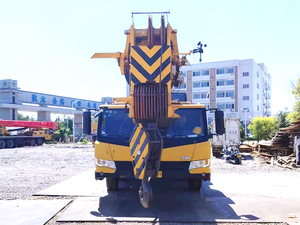 XCMG Grue de levage de construction officielle XCT110 Grue de camion hydraulique d'<span class=keywords><strong>occasion</strong></span> de 110 tonnes à vendre - Product Image 3