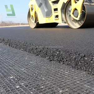 Cina fornitura fabbrica asfalto rinforzare strada 50kn biassiale in fibra di vetro Geogrid maglia per autostrada morbido del suolo di rinforzo