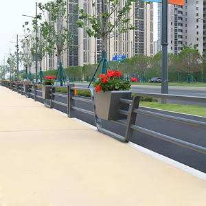 Barrières <span class=keywords><strong>de</strong></span> jardinières urbaines personnalisées <span class=keywords><strong>de</strong></span> haute qualité utilisées pour l'isolation routière, la sécurité et la prévention des collisions. - Product Image 3