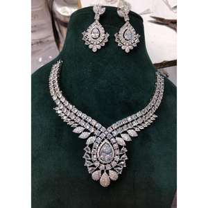 Bijoux indiens en pierre mélangée avec boucles d'oreilles à clous, Mehendi, or antique, mariage, fiançailles, qualité supérieure, collection de bijoux AD - Product Image 2