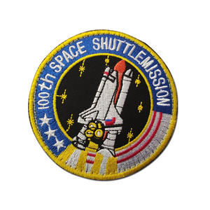 Patch spatial brodé en PVC caoutchouté NASA à thermocoller/coudre pour vêtements, sacs et chapeaux - Product Image 4