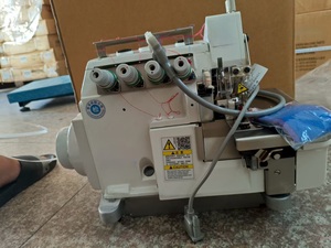 Machine à coudre surjeteuse industrielle à entraînement direct ultra-rapide EX5214DD, à lit plat, avec moteur, neuve - Product Image 3