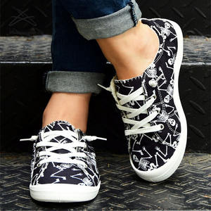 Chaussures de <span class=keywords><strong>marche</strong></span> décontractées à lacets pour femmes, baskets à la mode avec imprimé citrouille d'halloween, grande taille - Product Image 1