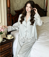 Französischer Stil Einfarbiges Damen-Pyjama-Set in Voller Länge mit Umlegekragen Langarm-Satin-Nachtwäsche und Elastischer Taille