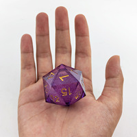 Dés géants en résine liquide personnalisés D20 35MM Polyèdre Accessoires de jeu de société RPG Dragon City Bord tranchant Pierre précieuse Coloré