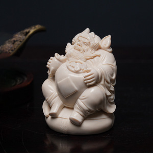 Figurine sculptée en ivoire de mamouth naturel Tian Shi Zhong Kui, pièce rétro de style chinois traditionnel, objet à tenir à la main, animal de compagnie du thé, pour table à thé - Product Image 3